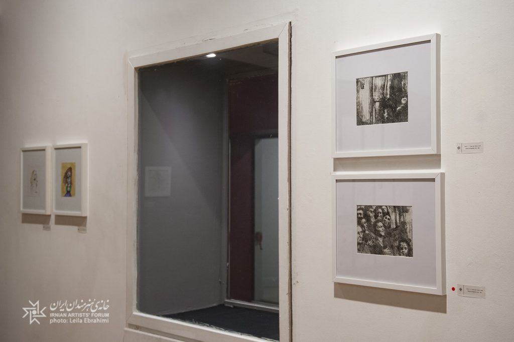 داریوش حسینی: آثار نقاشی هنرمندان جوان آثاری تجربی است.